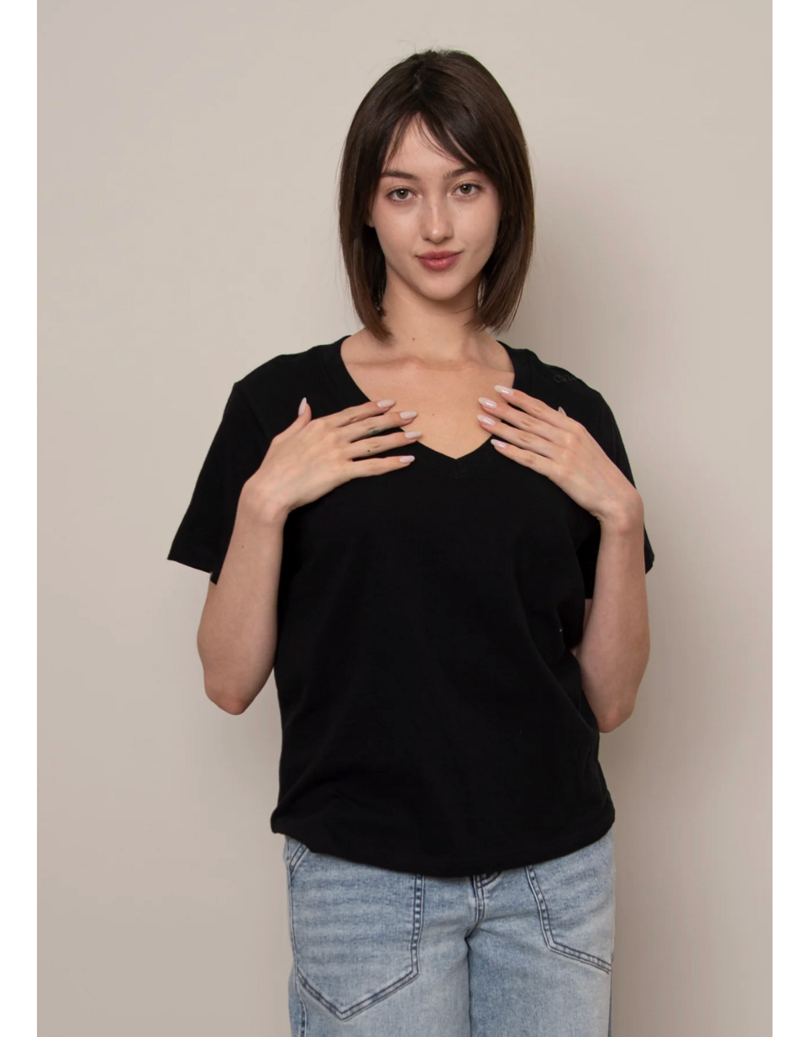 RD Style RD Style - Milla Short Sleeve V Neck Tee (Black)