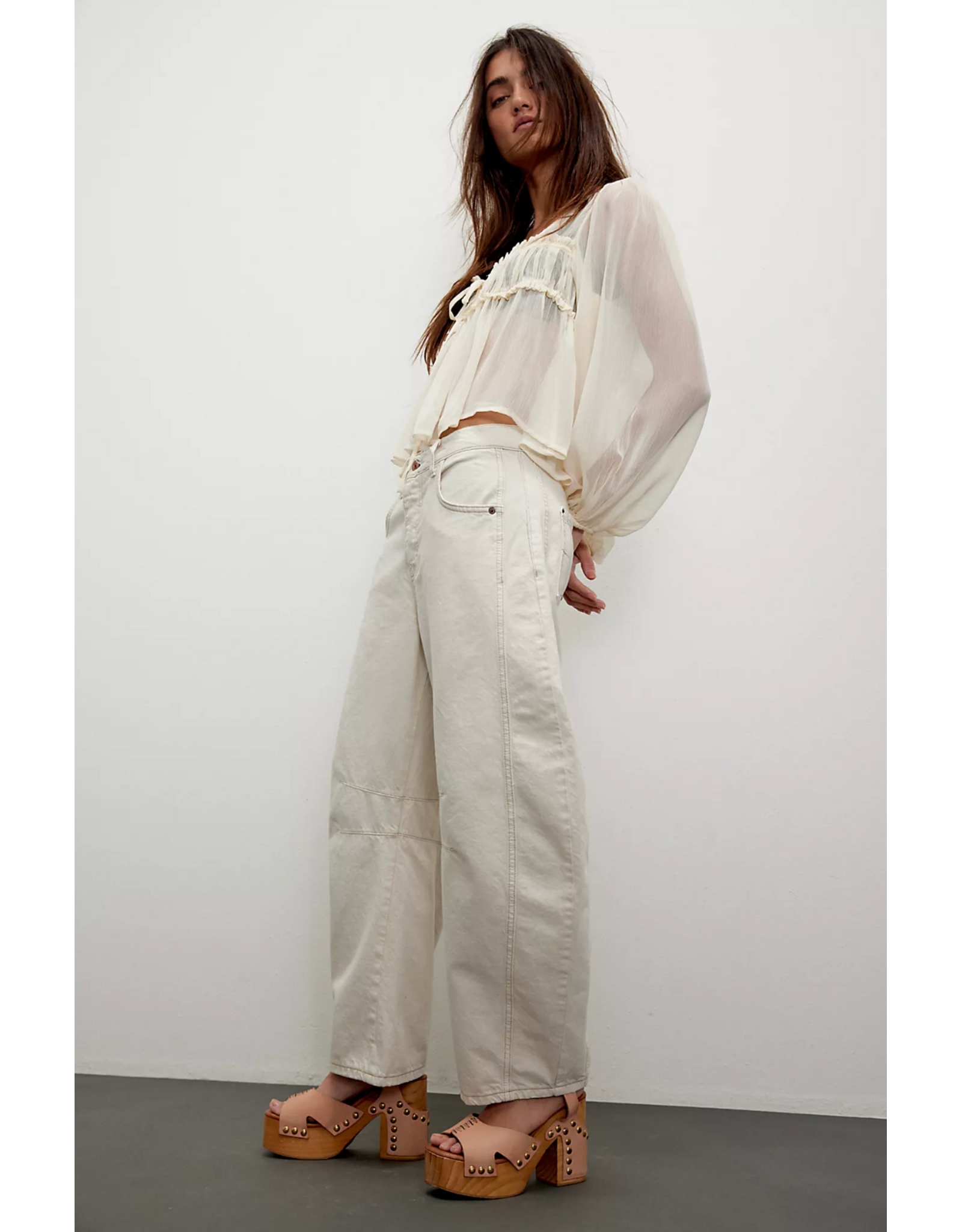 Free people Free People - Good Luck Midrise Barrel Jean (Milk)