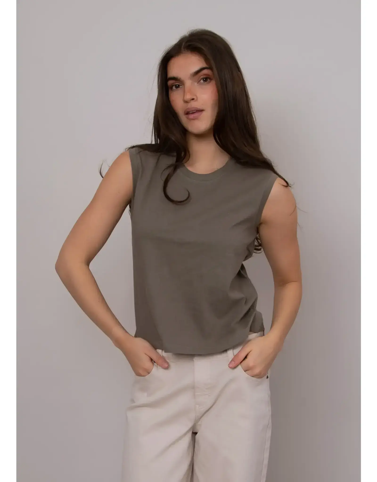 RD Style RD Style - Yura Sleeveless Crew Neck (Smokey Olive)