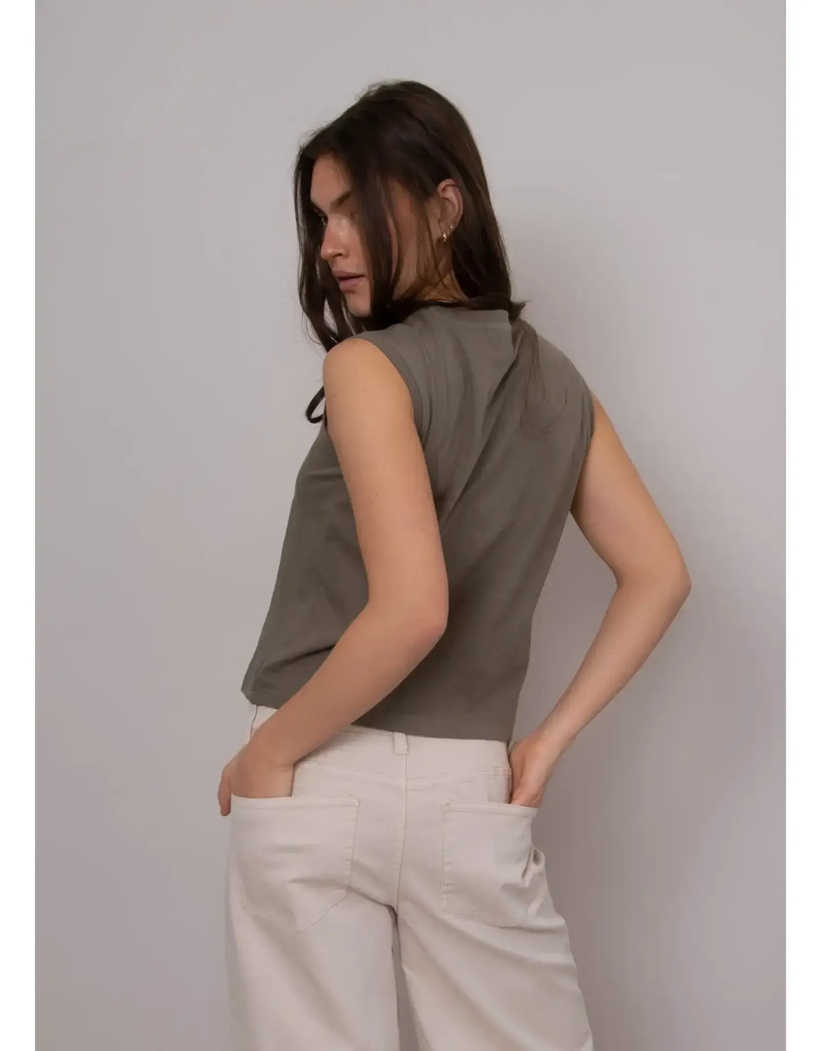 RD Style RD Style - Yura Sleeveless Crew Neck (Smokey Olive)