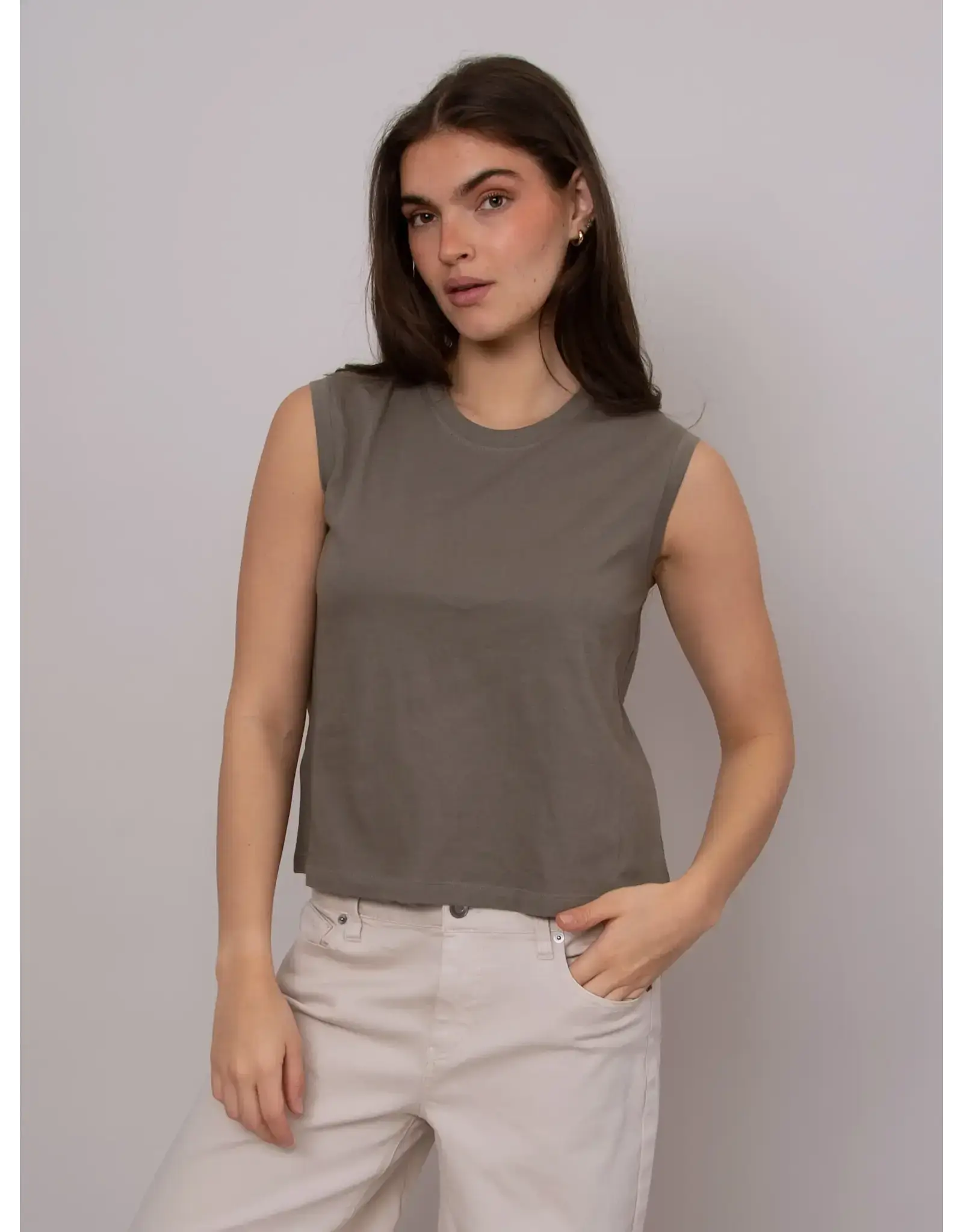 RD Style RD Style - Yura Sleeveless Crew Neck (Smokey Olive)