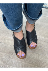Bueno Bueno - Alexis Heeled Sandal (black)