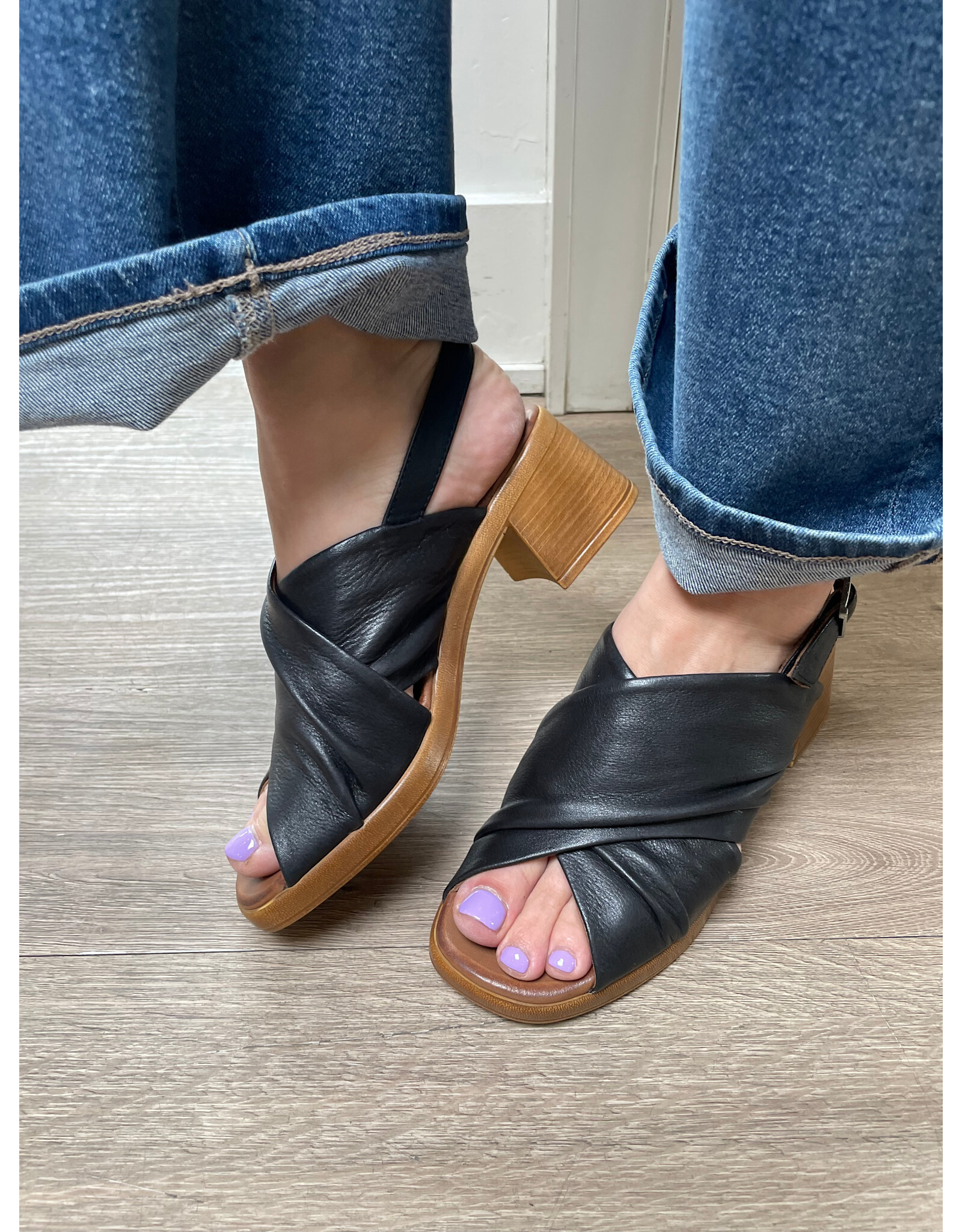 Bueno Bueno - Alexis Heeled Sandal (black)