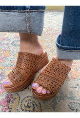 Miz Mooz Miz Mooz - Wesley (Brandy)