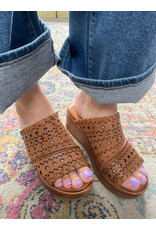 Miz Mooz Miz Mooz - Wesley (Brandy)