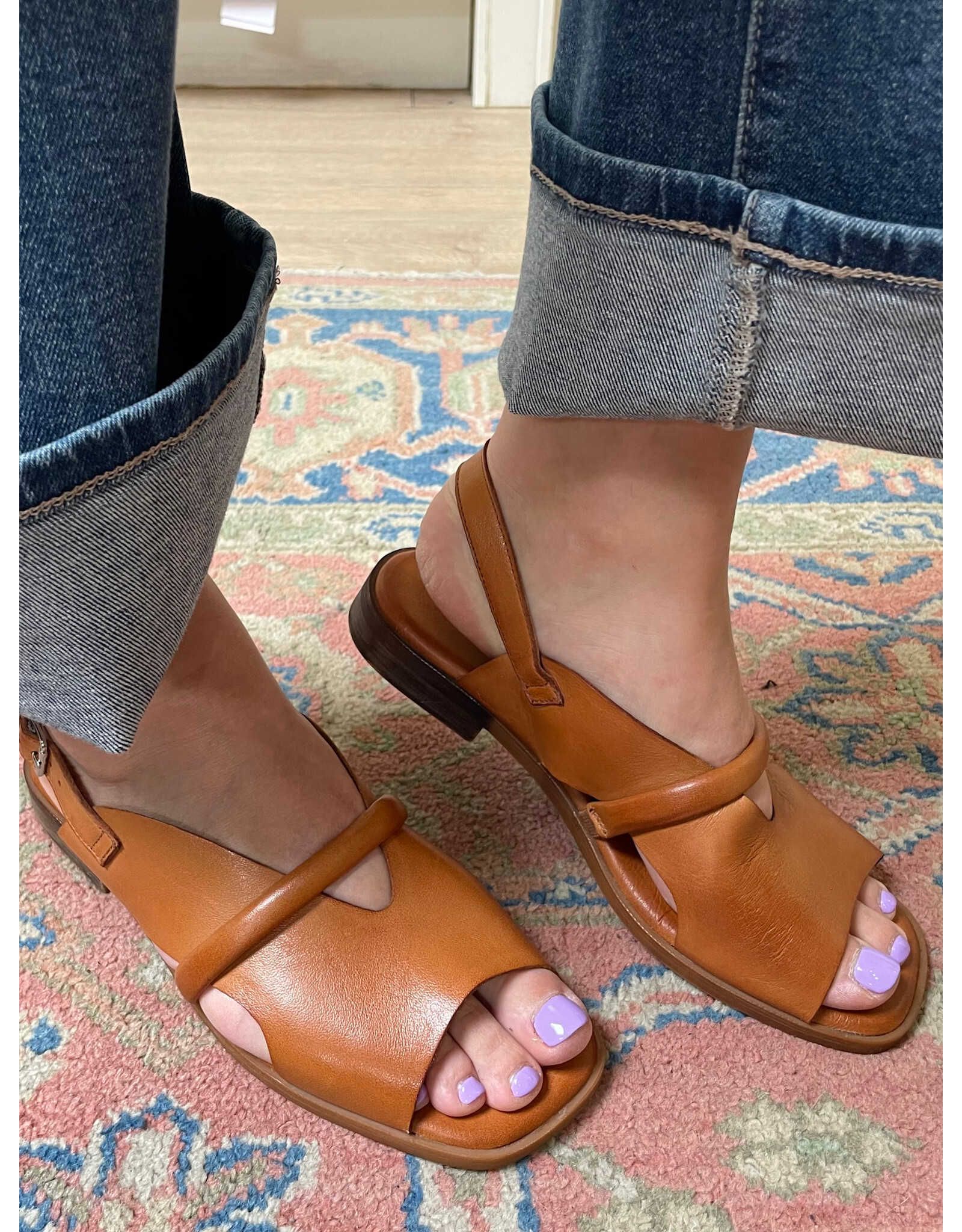 Ateliers Ateliers - Francesca Sandal (Tan)