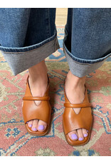 Ateliers Ateliers - Francesca Sandal (Tan)