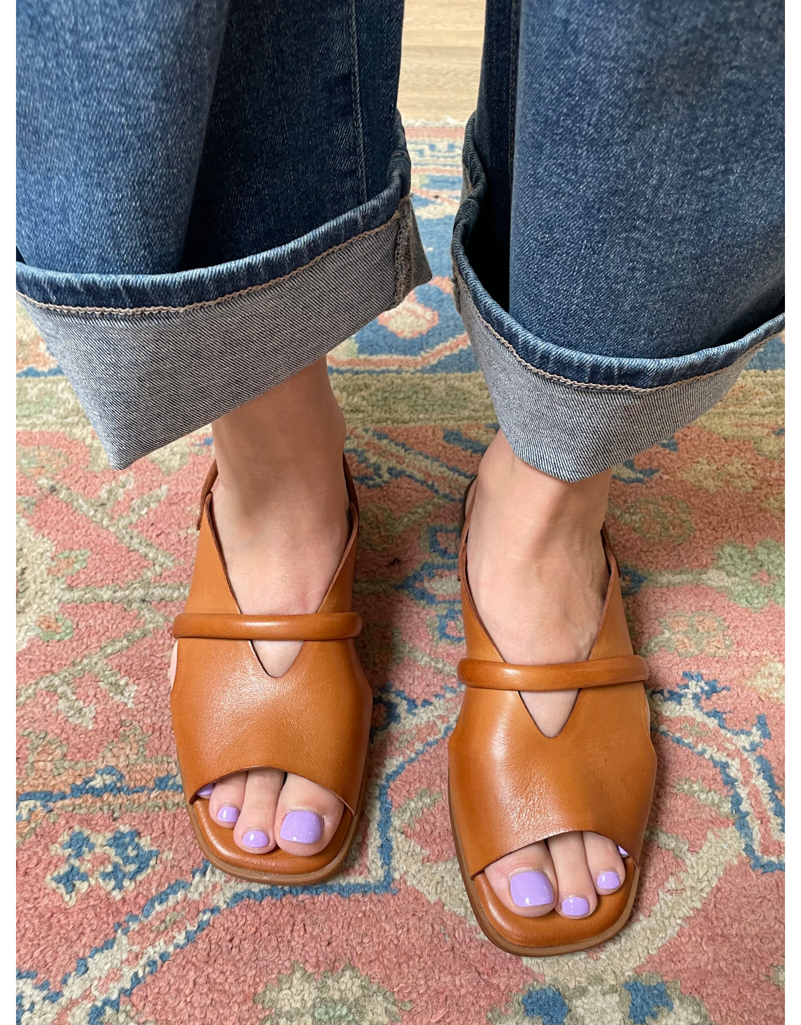 Ateliers Ateliers - Francesca Sandal (Tan)