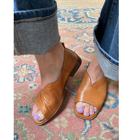 Ateliers Ateliers - Freya Sandal (Tan)