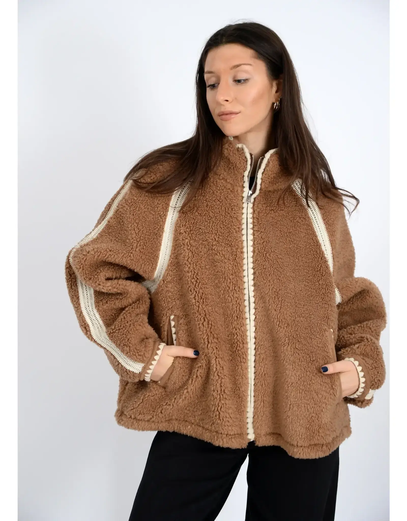 RD Style RD Style - Nikita Sherpa Zip Front (Caramel)