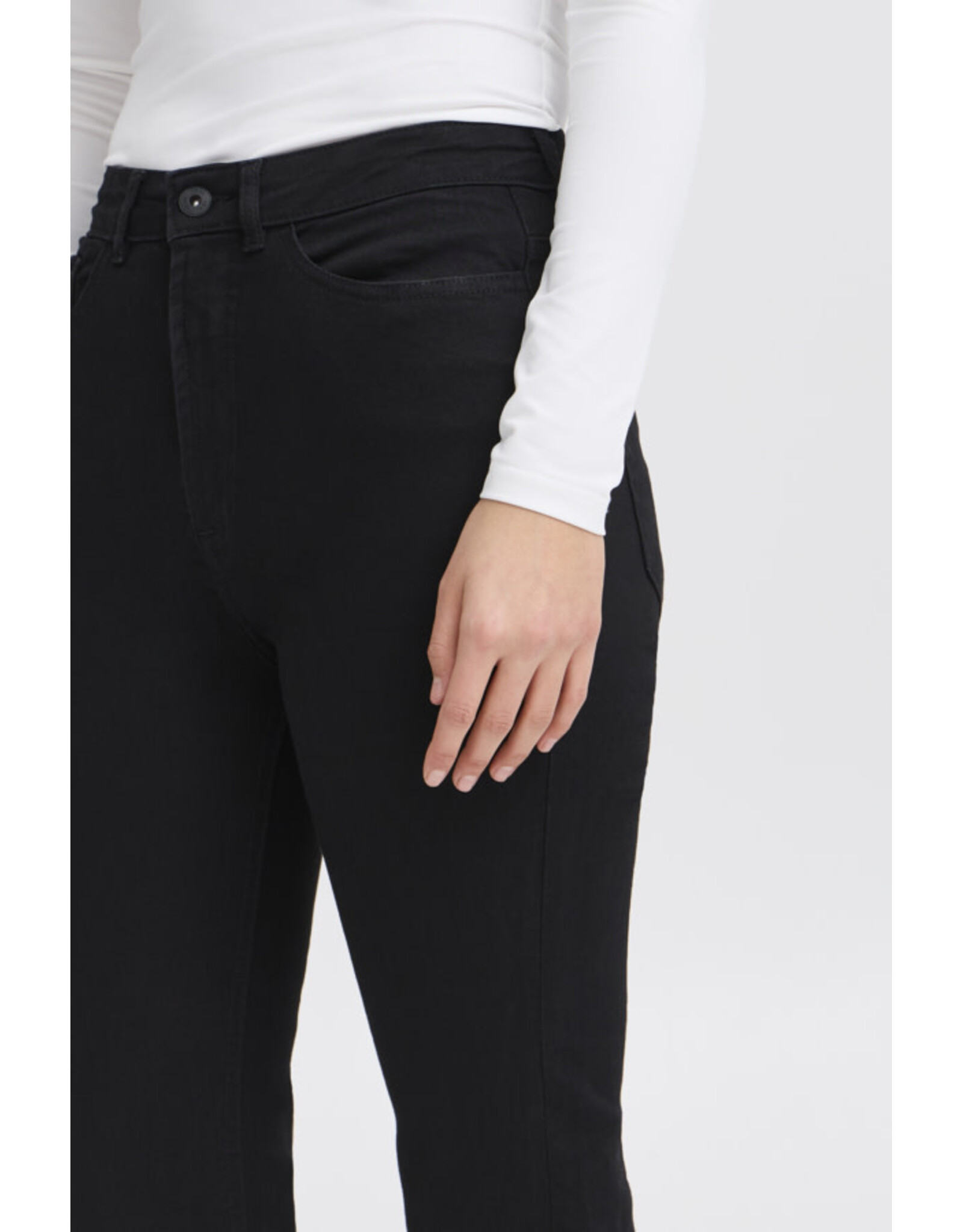 ICHI ICHI - Twiggy flared high waist jeans (Black)