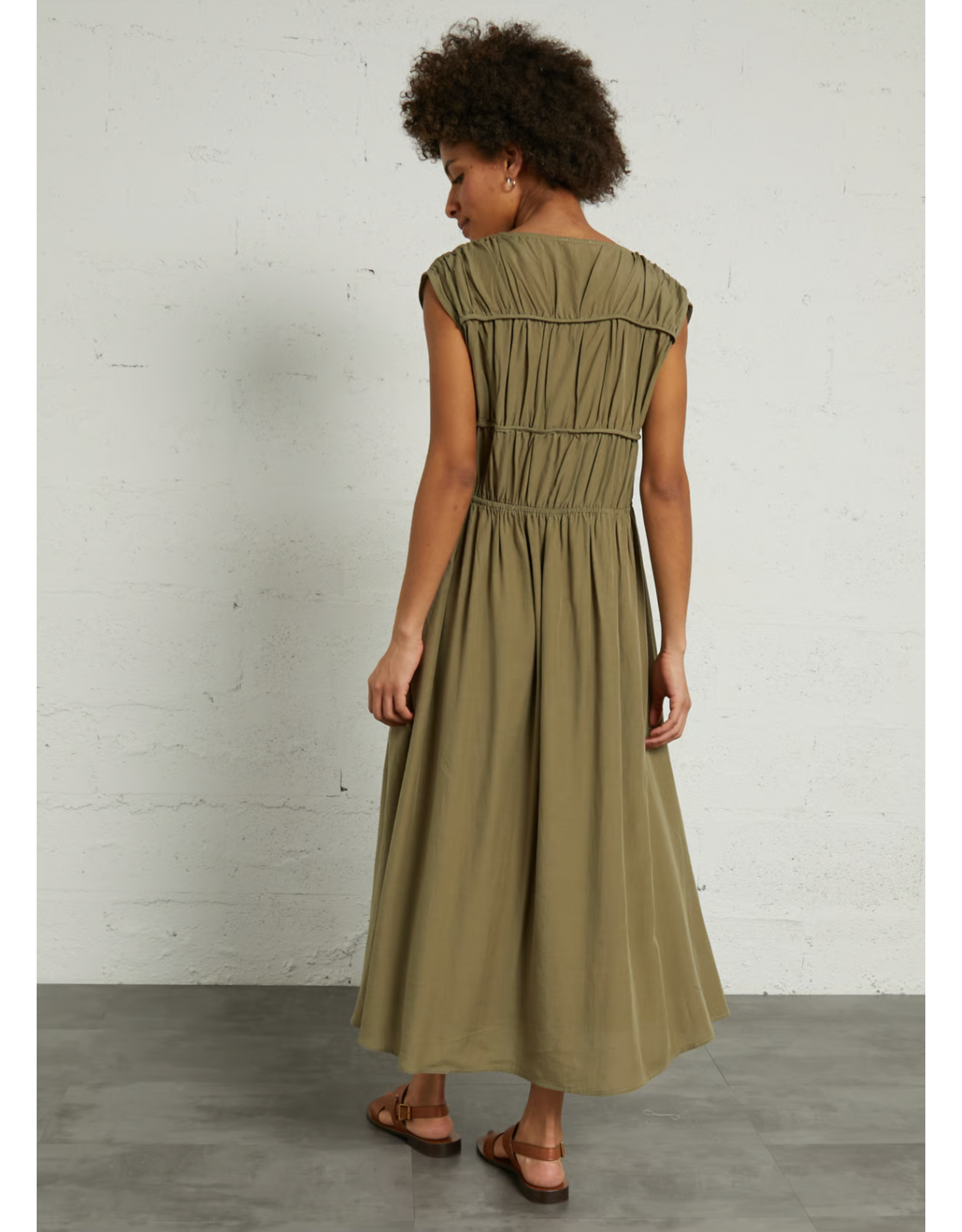 Korner Korner - V Neck Midi Dress (Khaki)
