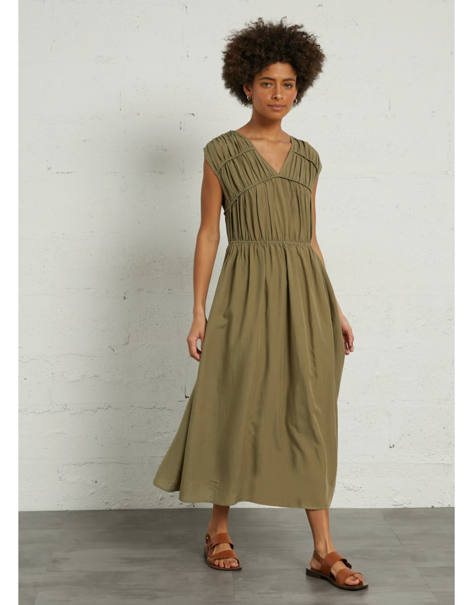 Korner Korner - V Neck Midi Dress (Khaki)