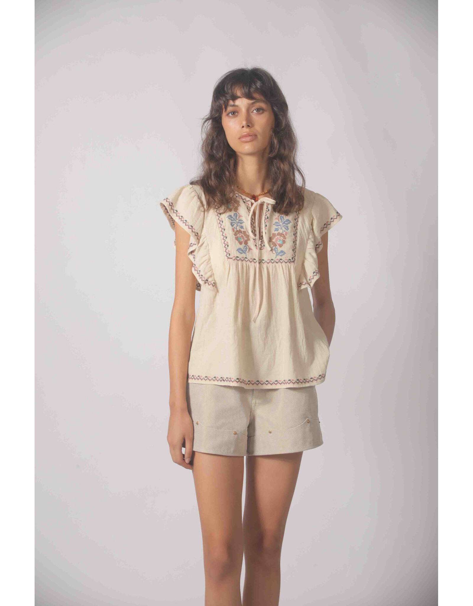Korner Korner - Short Sleeve Peasant Blouse with Embroidery (Cream)