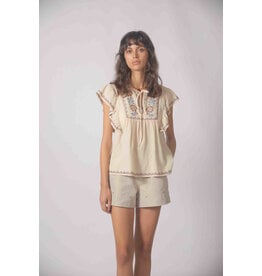 Korner Korner - Short Sleeve Peasant Blouse with Embroidery (Cream)