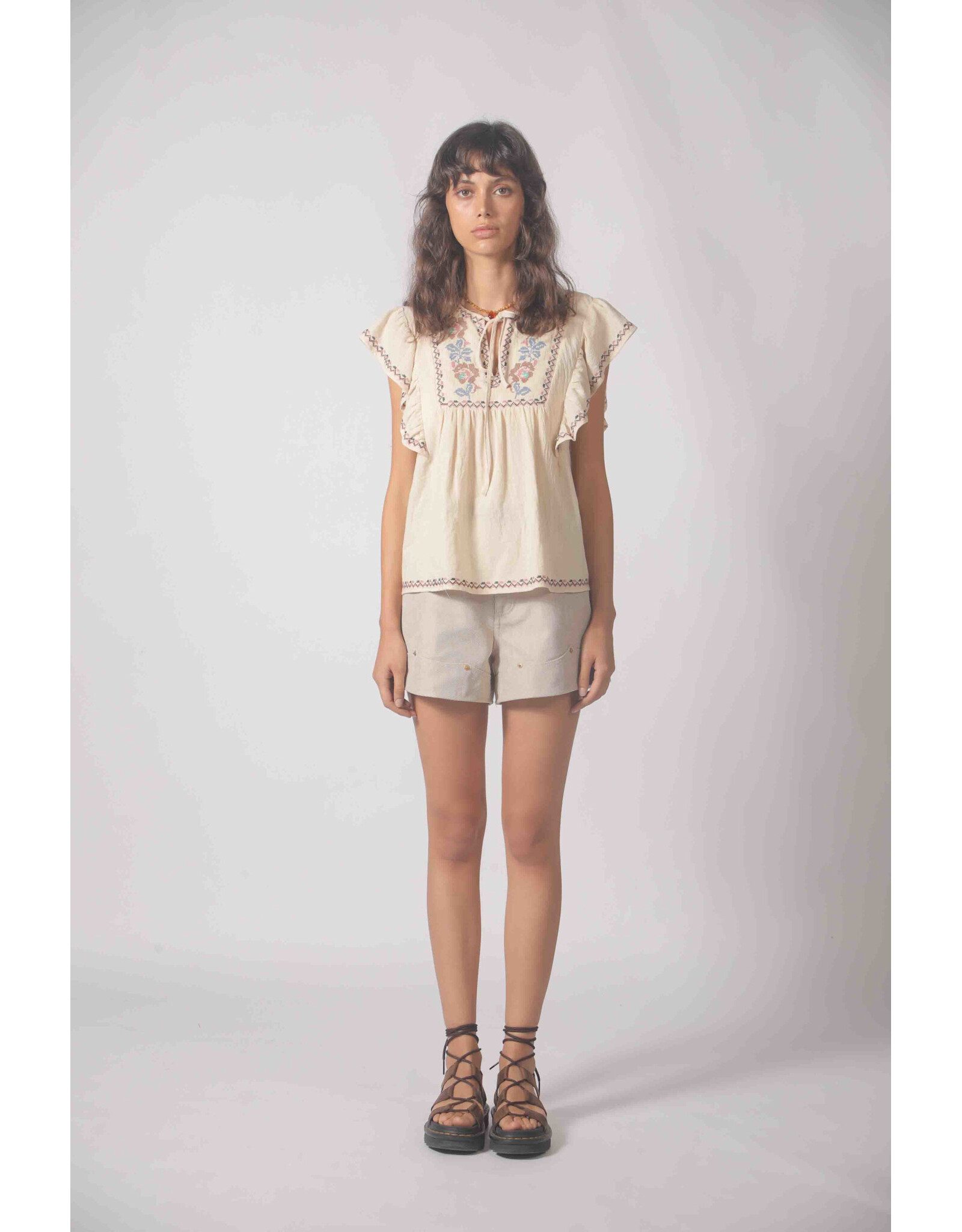 Korner Korner - Short Sleeve Peasant Blouse with Embroidery (Cream)