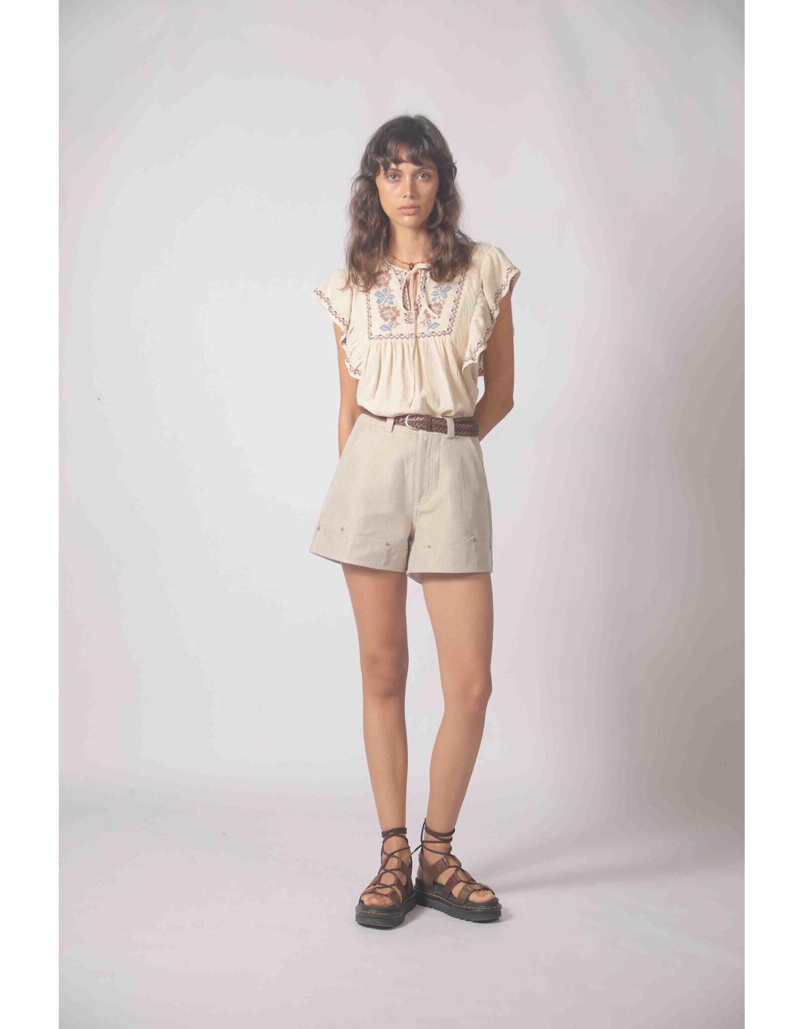 Korner Korner - Short Sleeve Peasant Blouse with Embroidery (Cream)
