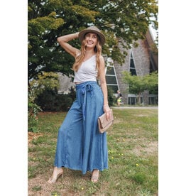 Papillon Papillon - Wide Leg Belted Denim Pants
