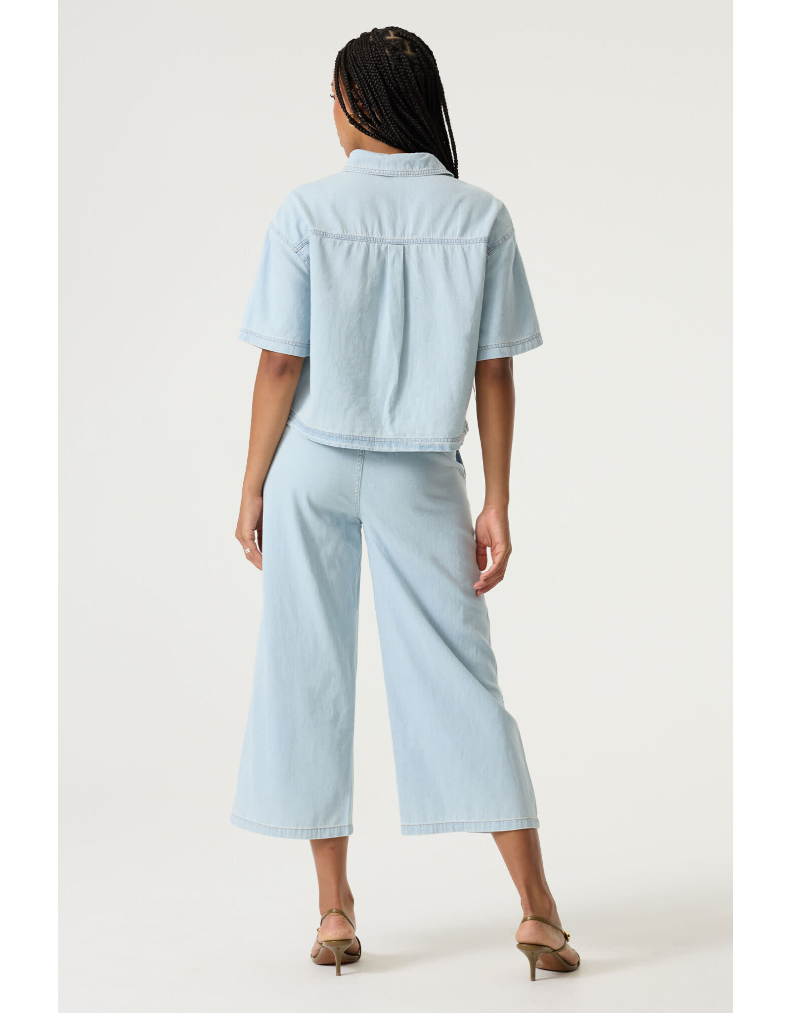 Garcia Garcia - Short Sleeve Boxy Denim Shirt Jacket