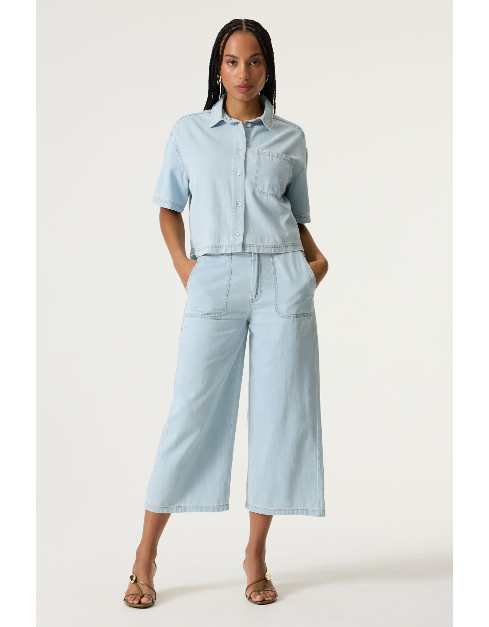 Garcia Garcia - Short Sleeve Boxy Denim Shirt Jacket
