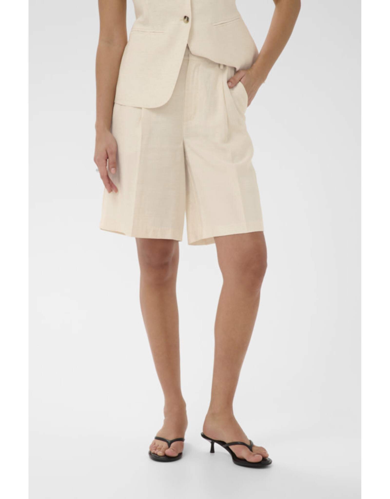 Kaffe Kaffe - Annetta Shorts (Feather Grey)