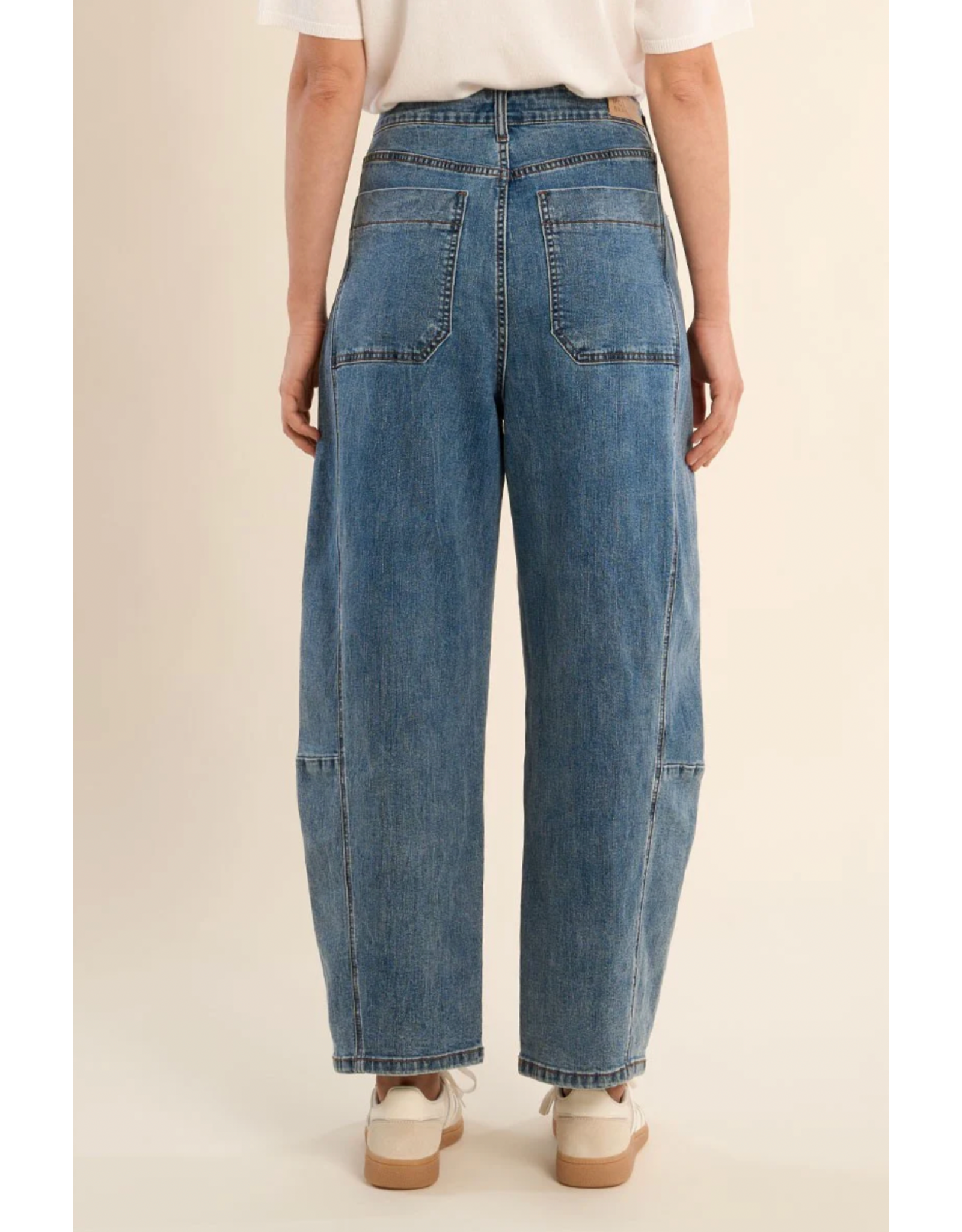 Molly Bracken Molly Bracken - High Waisted Barrel leg jeans (Denim Blue)