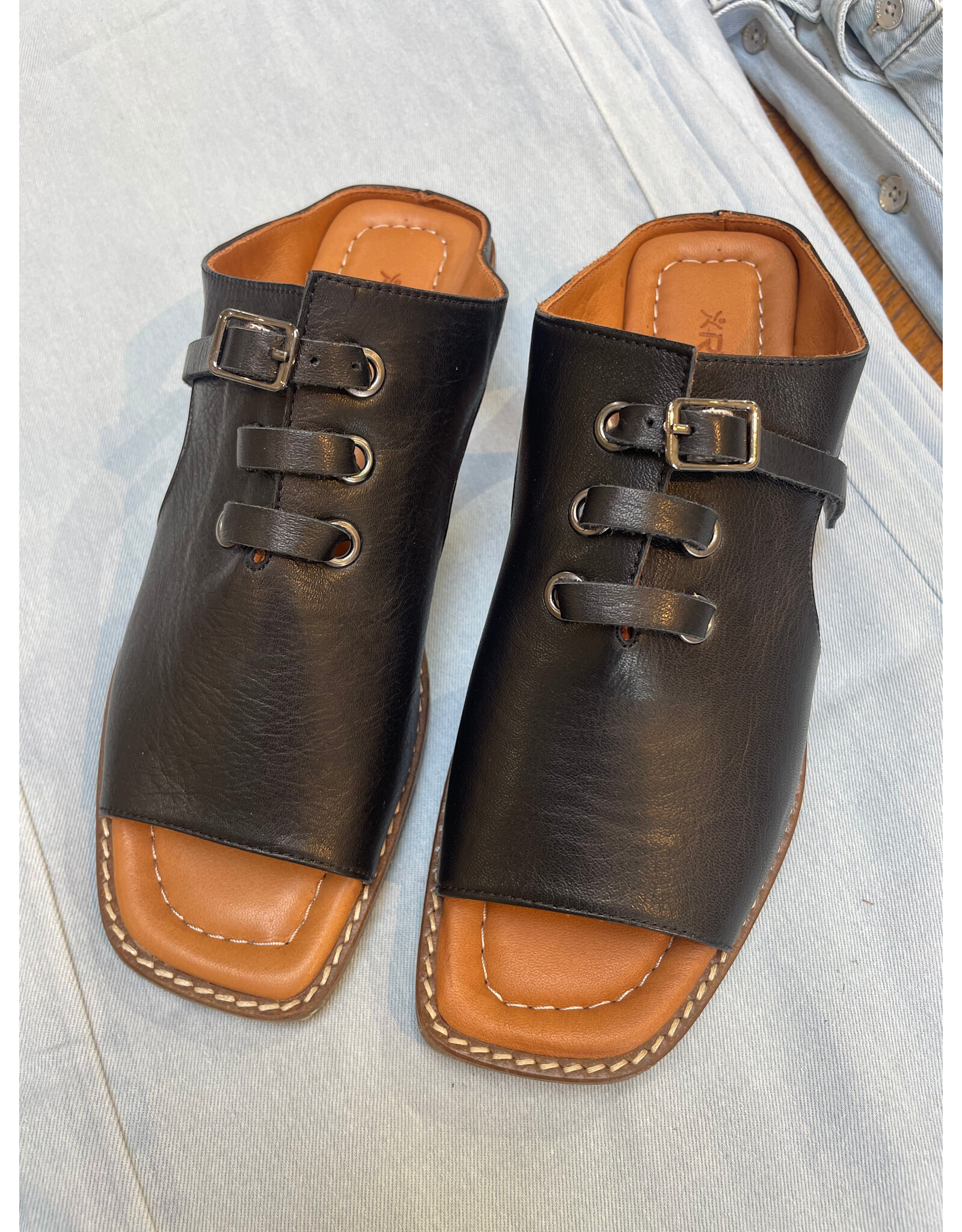 Roamers Roamers - Whitney (Black)