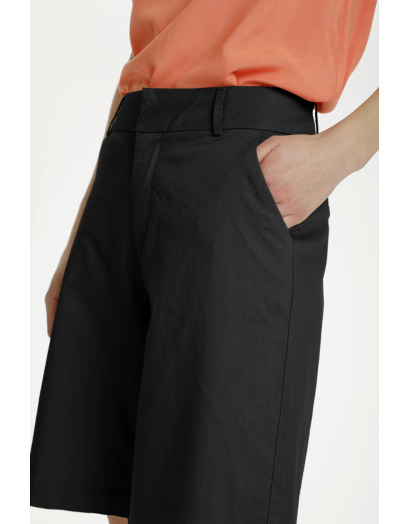 Kaffe Kaffe - Lea City Shorts (Black Deep)