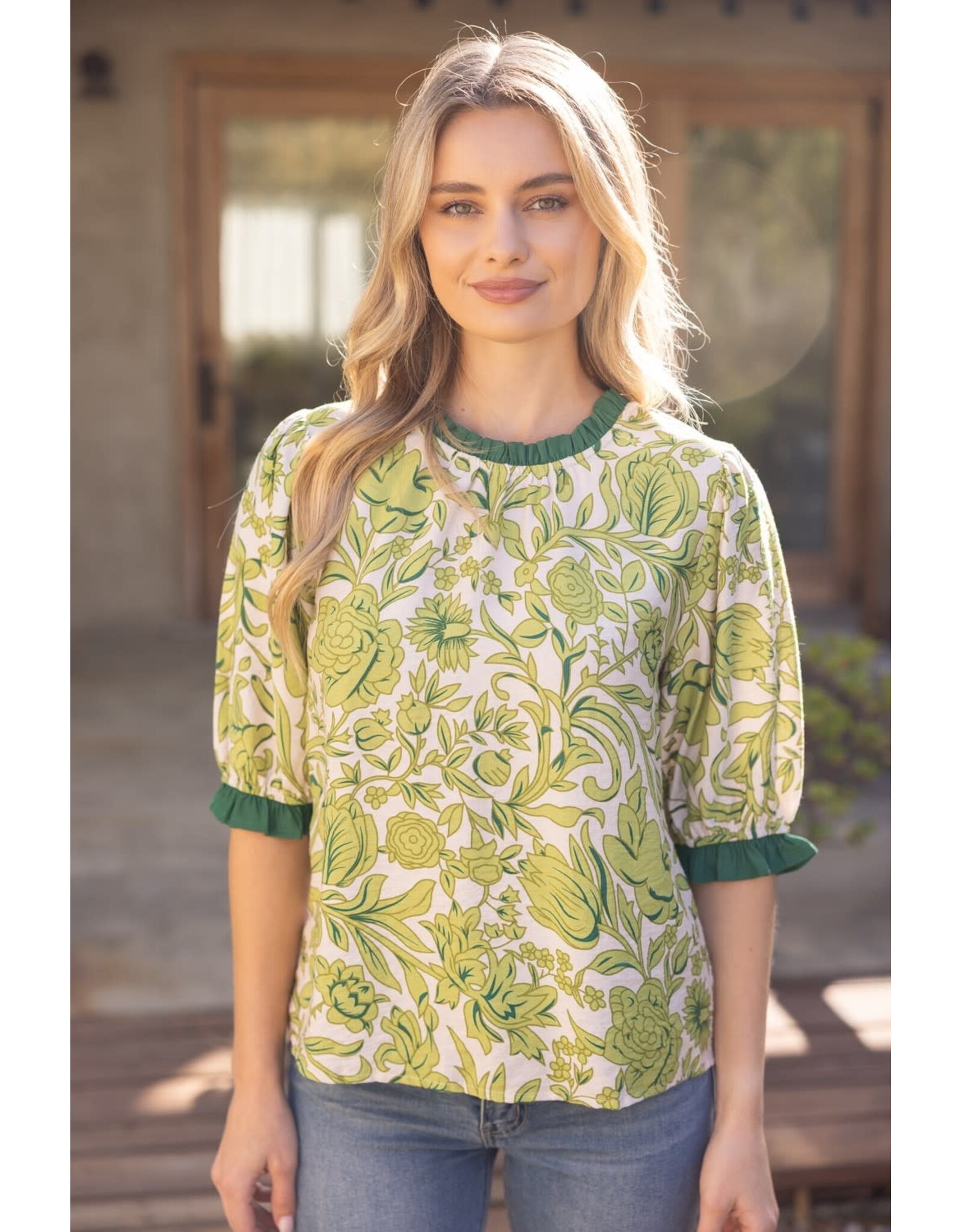 Voy Ruffle Detailed Floral Print Top (Green)