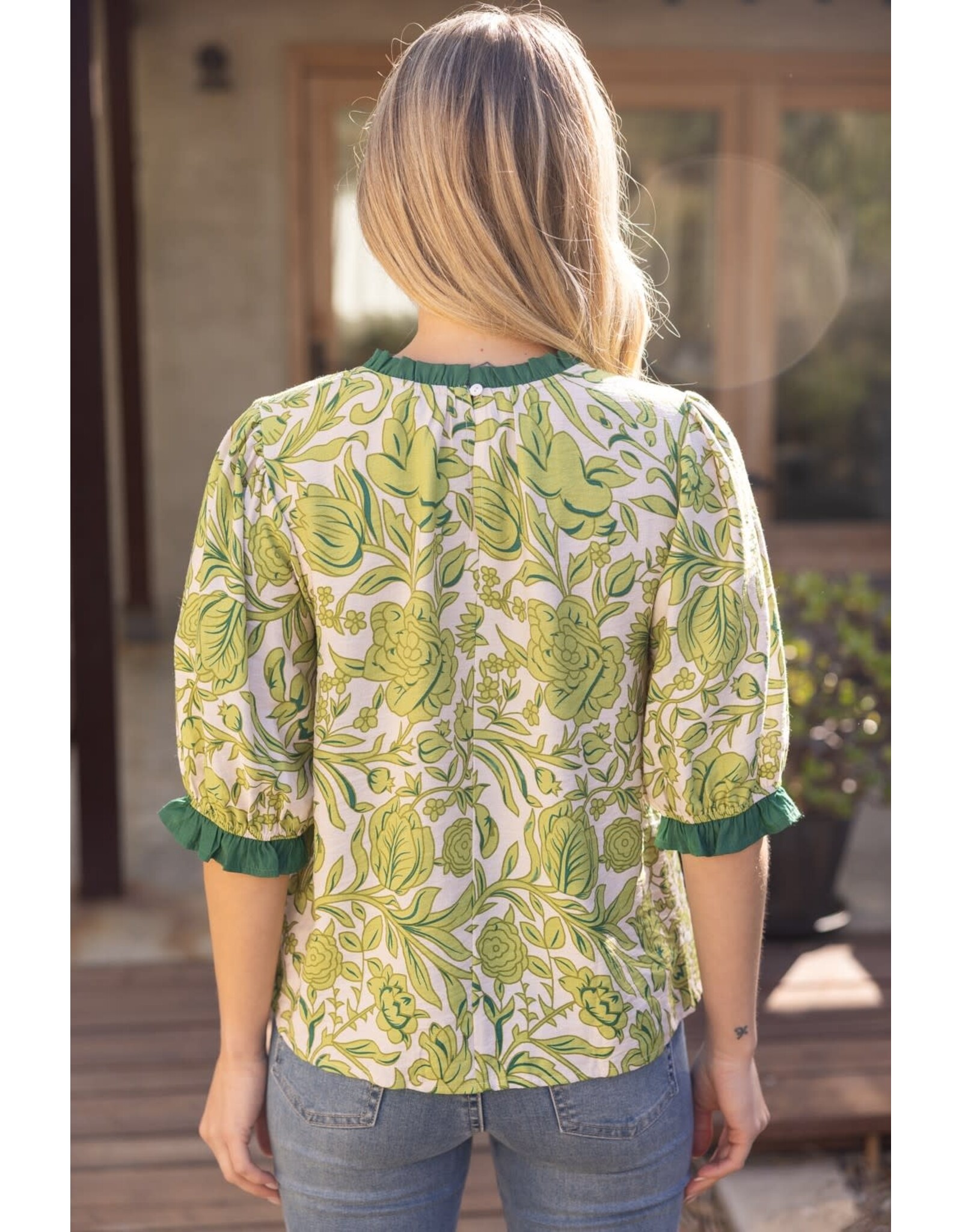 Voy Ruffle Detailed Floral Print Top (Green)