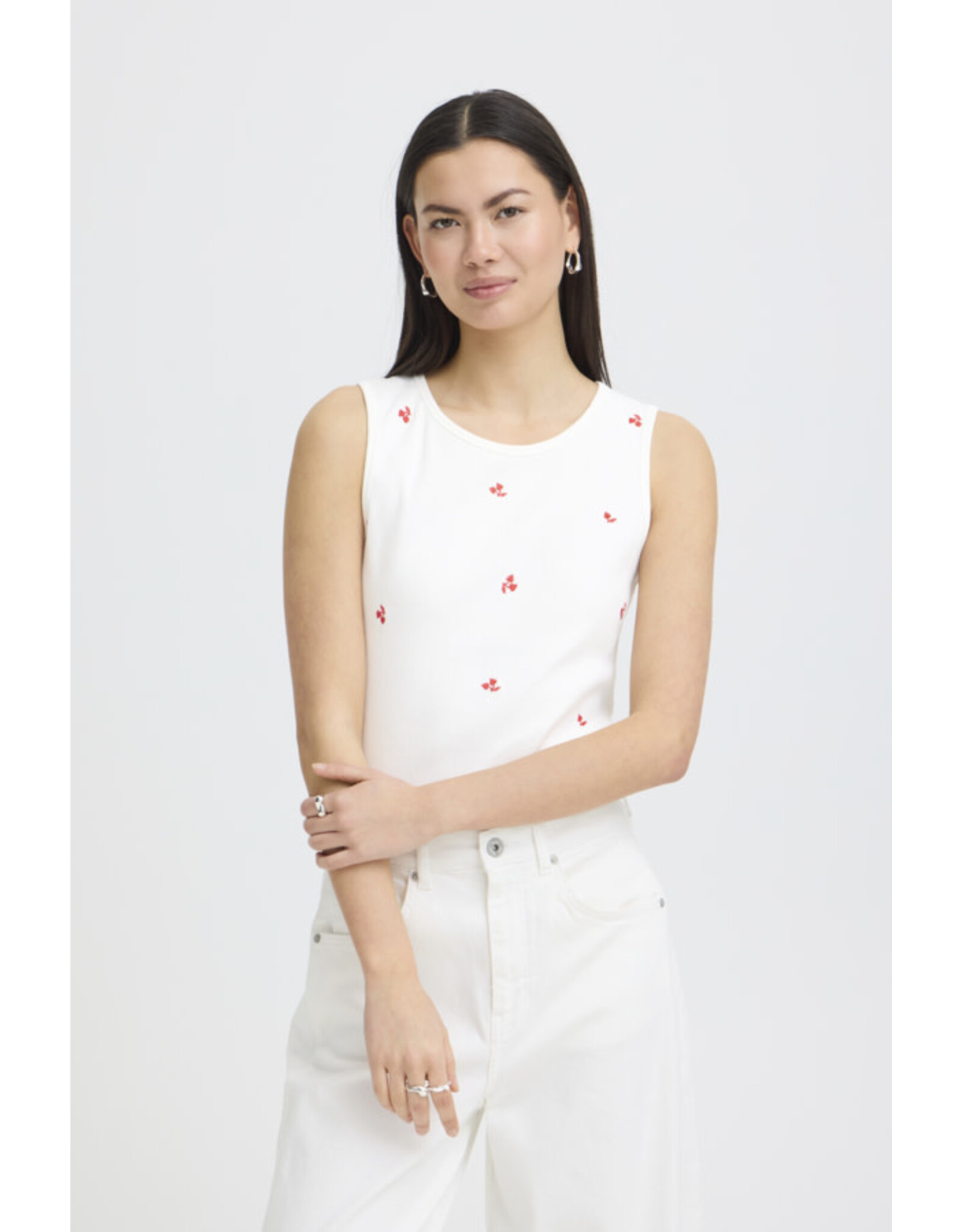 ICHI ICHI - Palma Sleeveless Top (Cloud Dancer / Red)