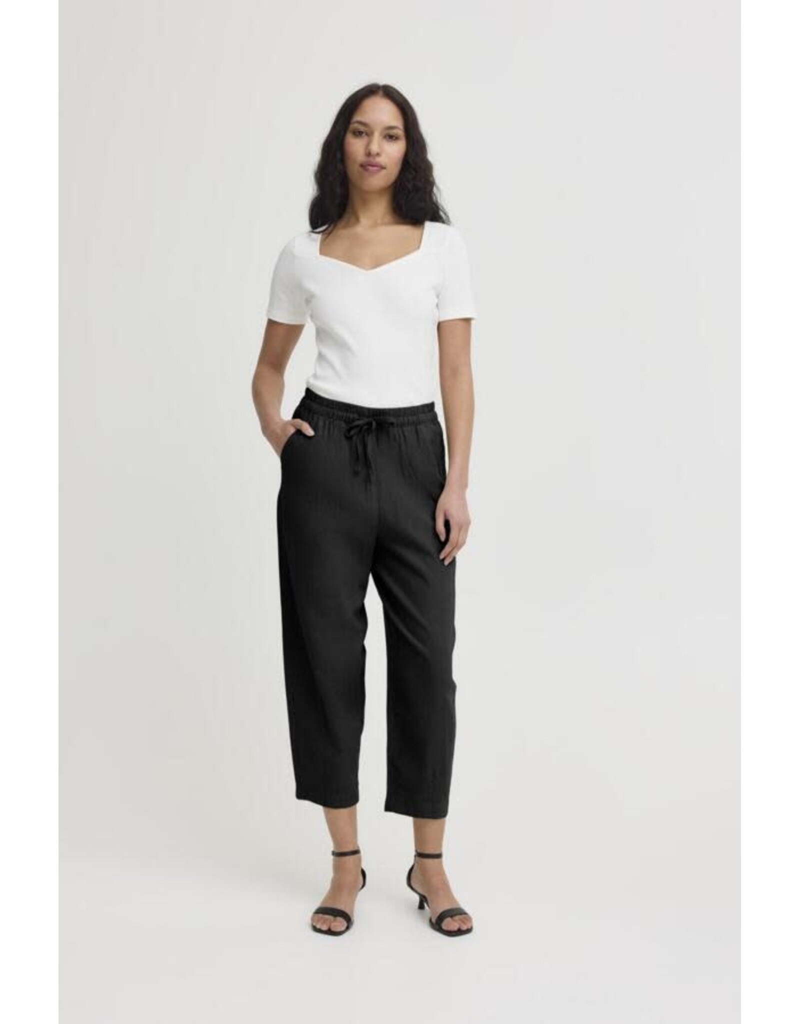ICHI ICHI - Linno Barrel Pant (Black)