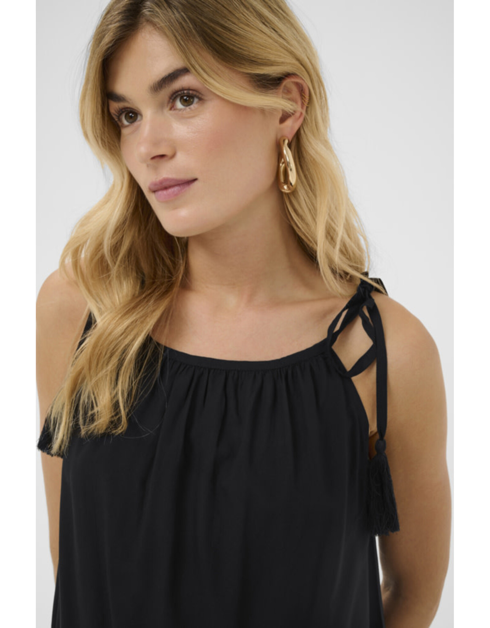 Cream Cream - Tiah Strappy Tank (Pitch Black)