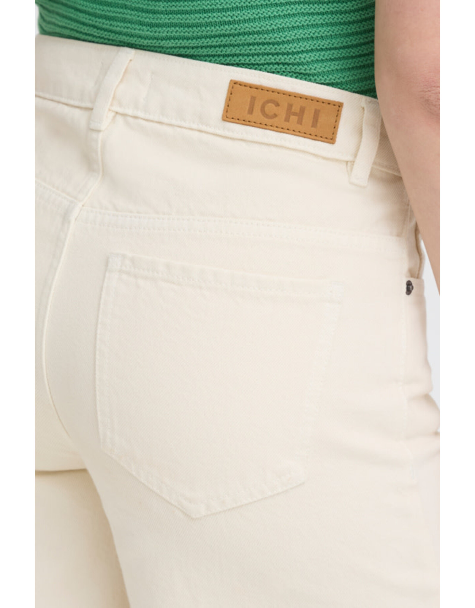 ICHI ICHI - Kirsten Bermuda Short (Birch)