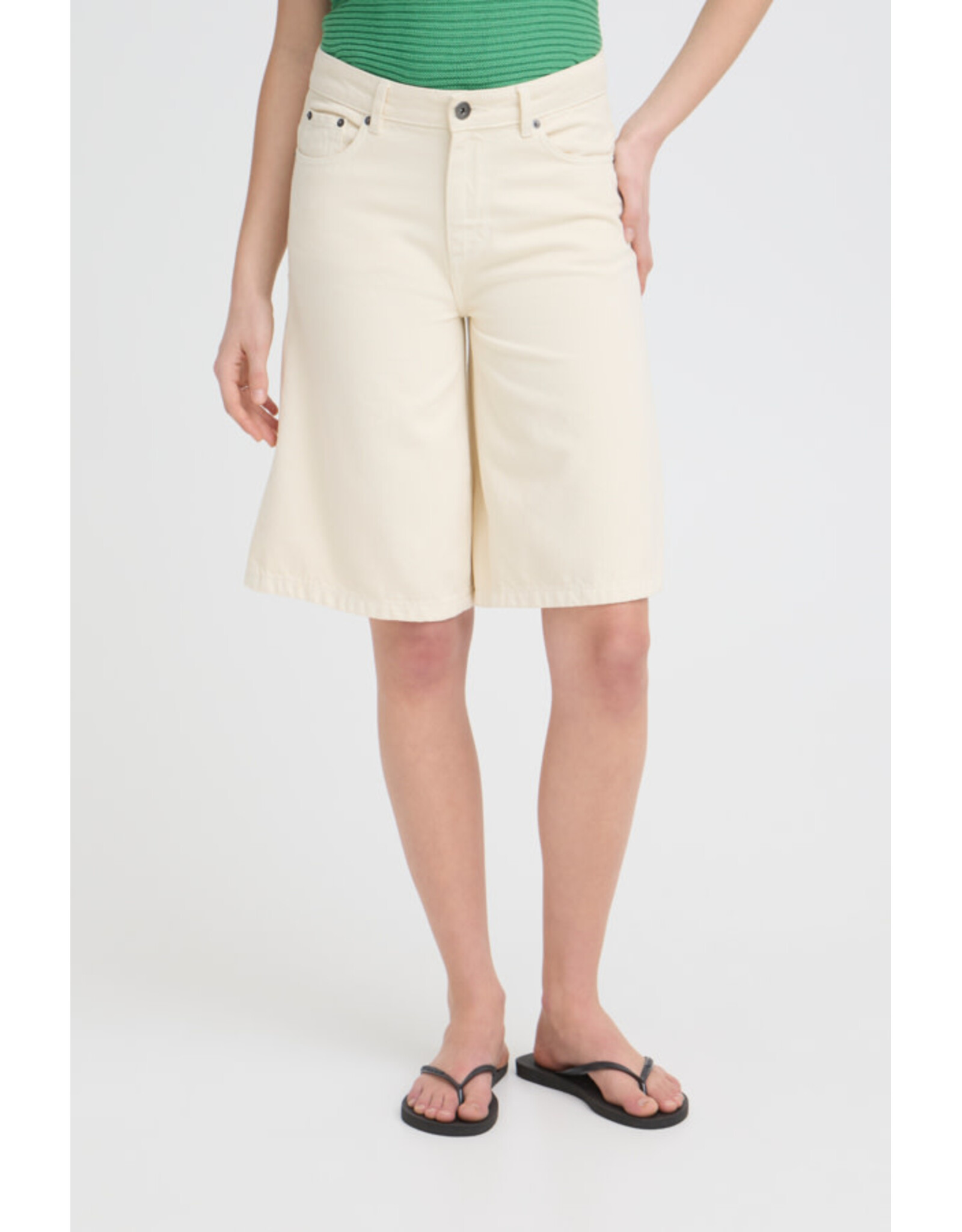 ICHI ICHI - Kirsten Bermuda Short (Birch)