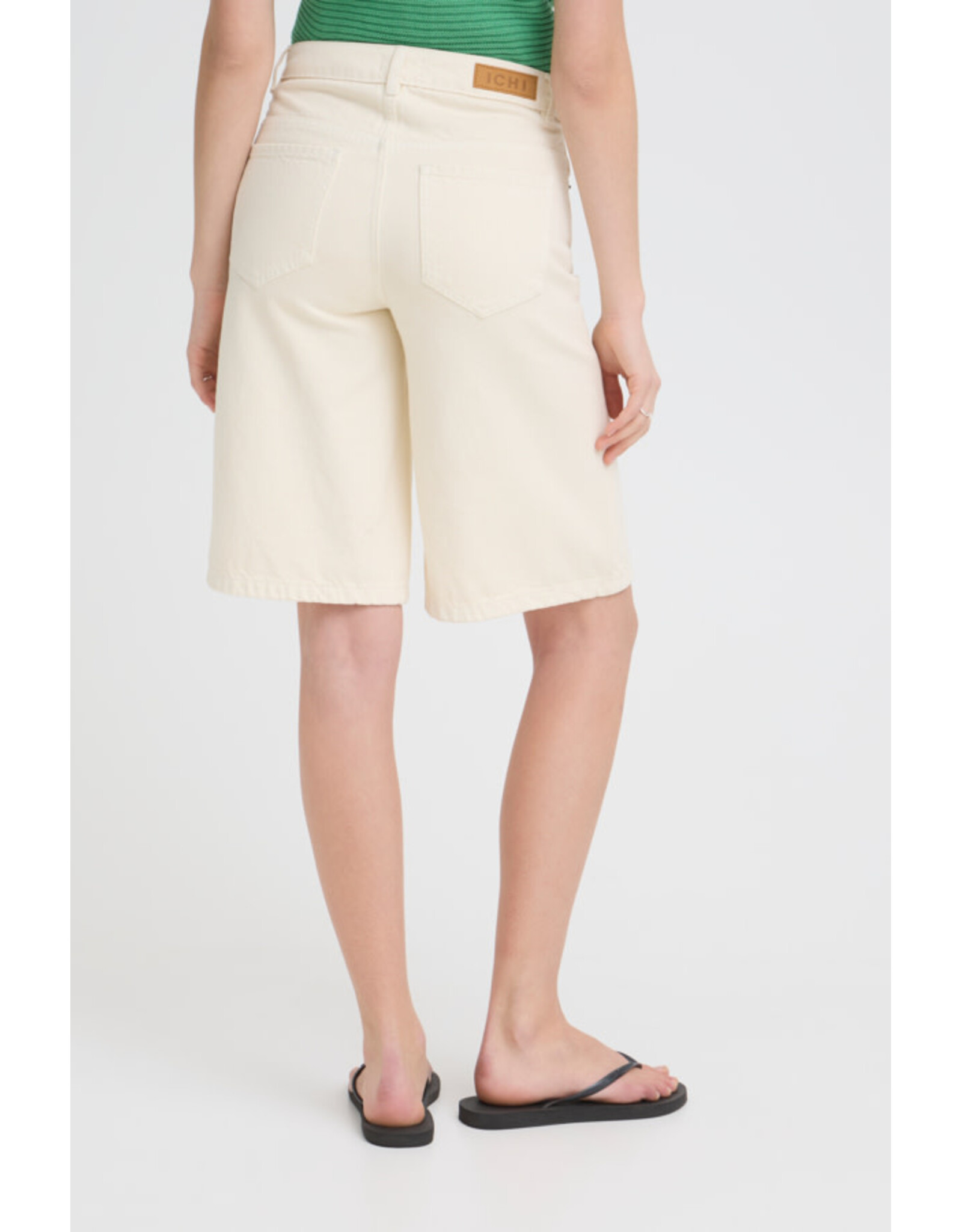 ICHI ICHI - Kirsten Bermuda Short (Birch)