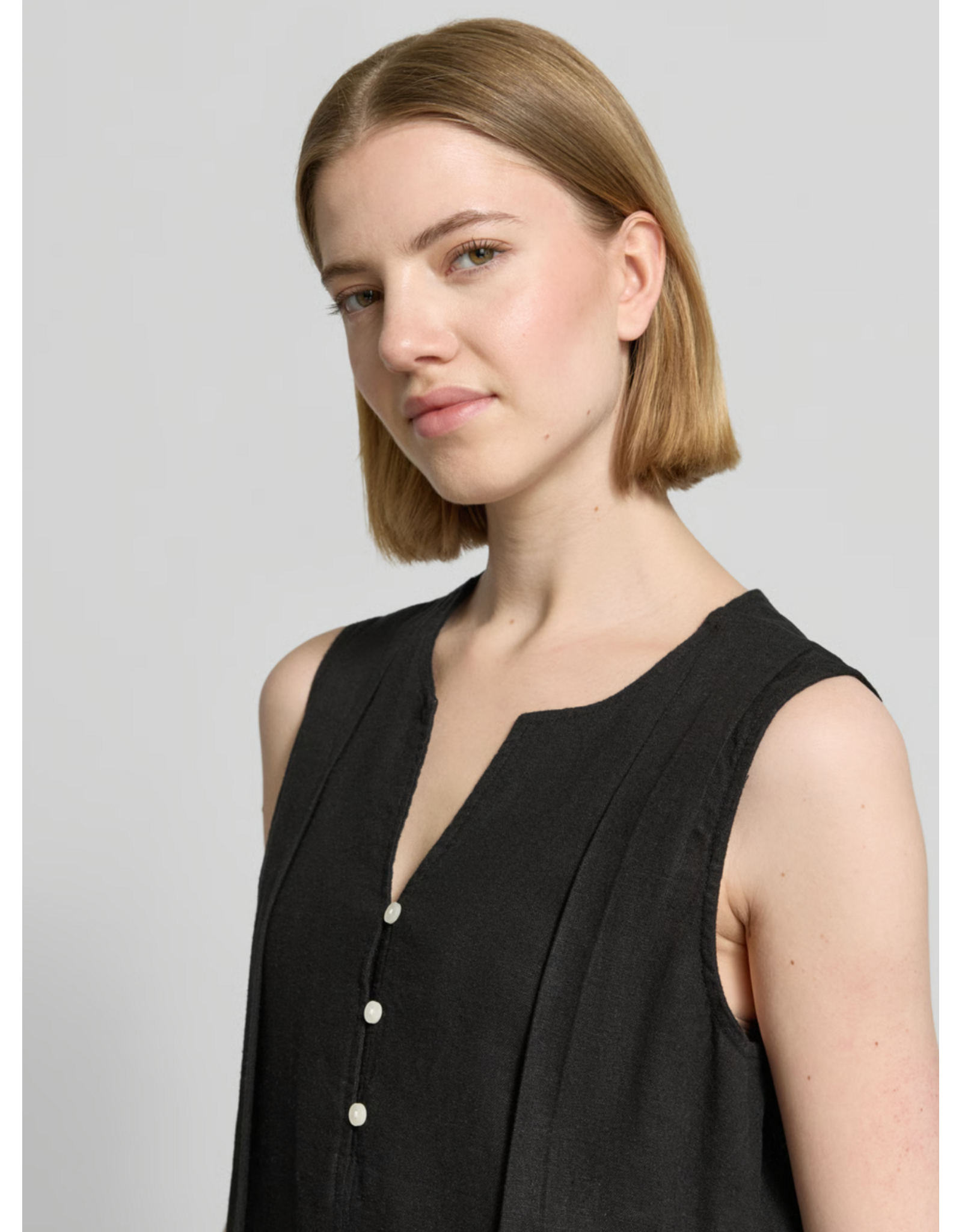 ICHI ICHI - Linno Dress (Black)