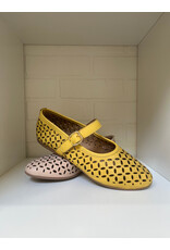 Bueno Bueno - Kehlani Perforated Mary Jane Flat (Blush)
