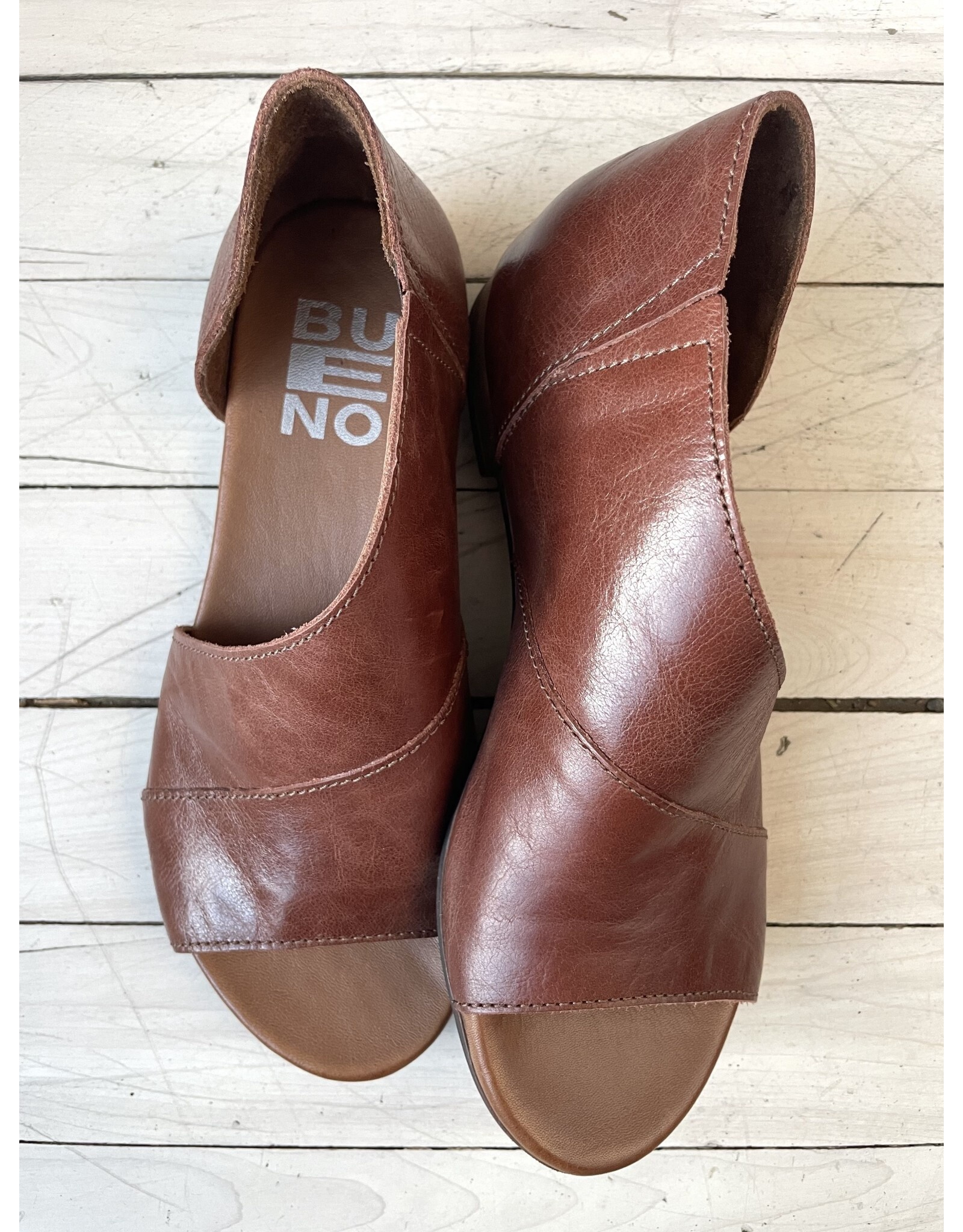 Bueno Bueno - Tanner (Tan)