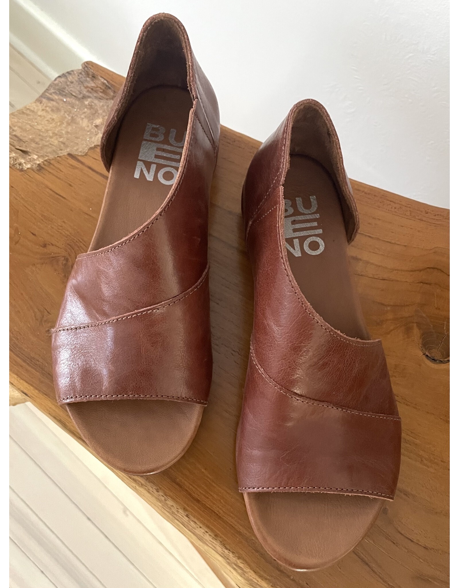 Bueno Bueno - Tanner (Tan)