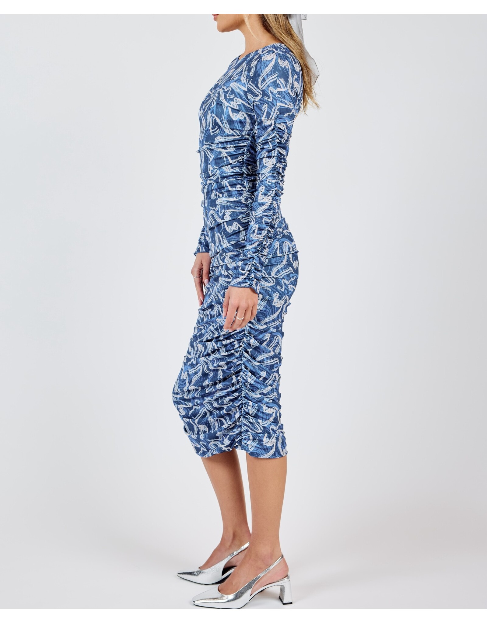 Sadie & Sage Sadie & Sage - Big Dreams Ruched Midi Dress