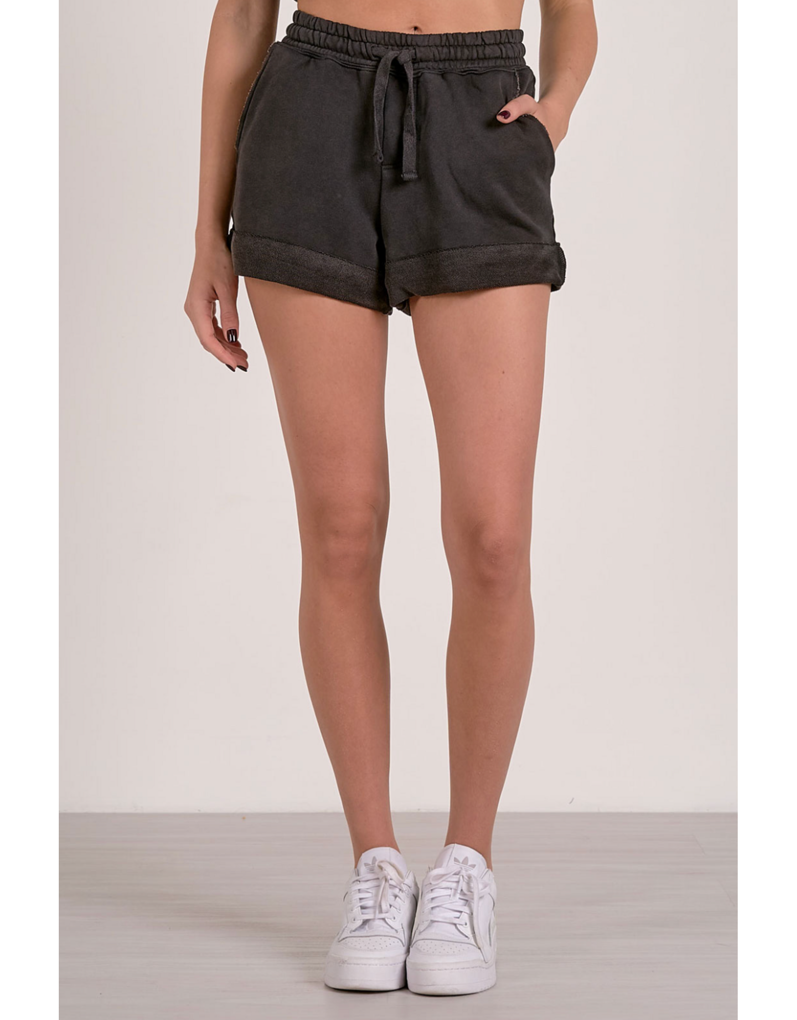 Elan Elan -Addison  Cuffed Shorts (Black)