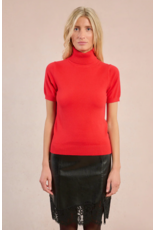 Molly Bracken Molly Bracken - Short Sleeve Turtleneck Sweater (Red)