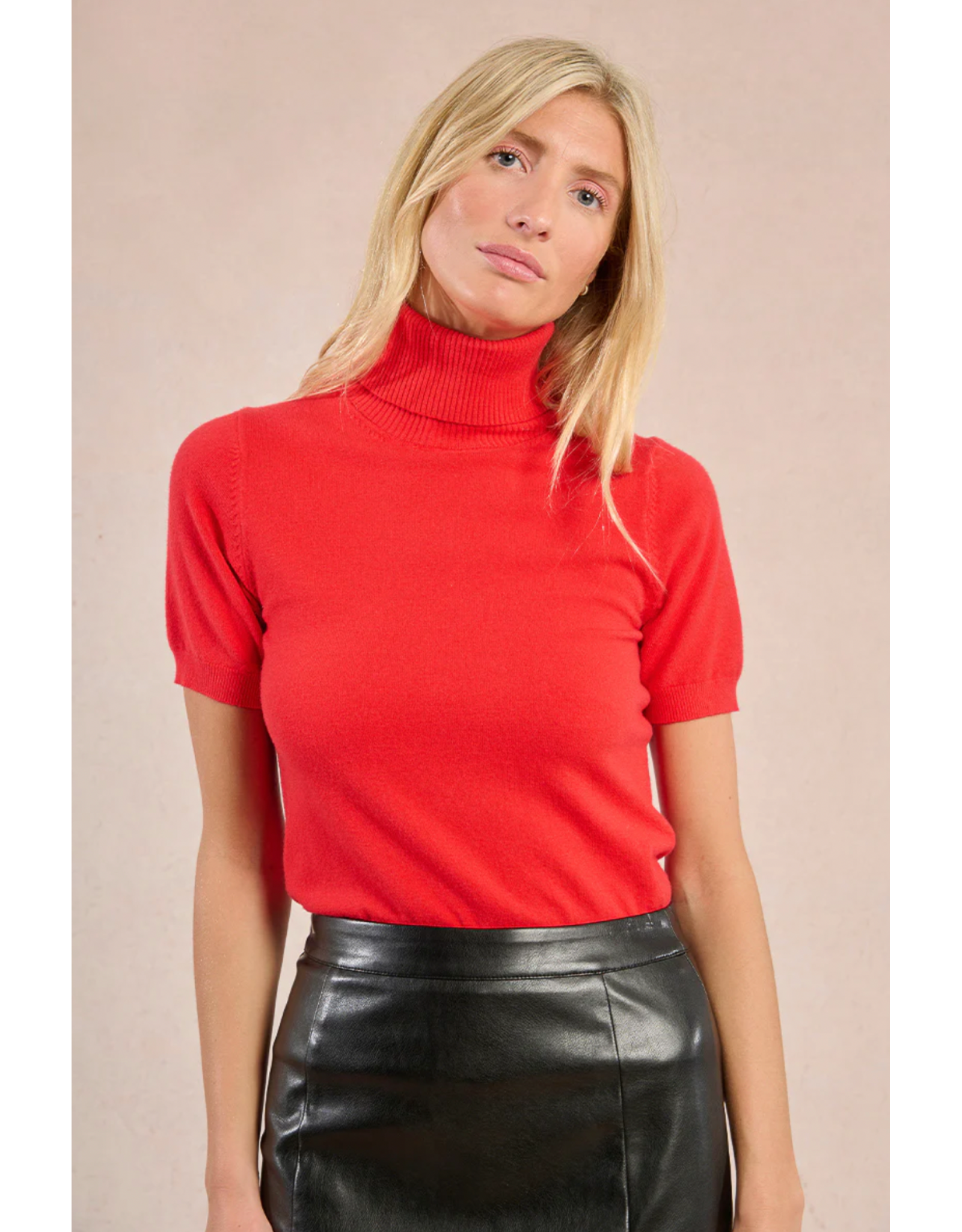 Molly Bracken Molly Bracken - Short Sleeve Turtleneck Sweater (Red)