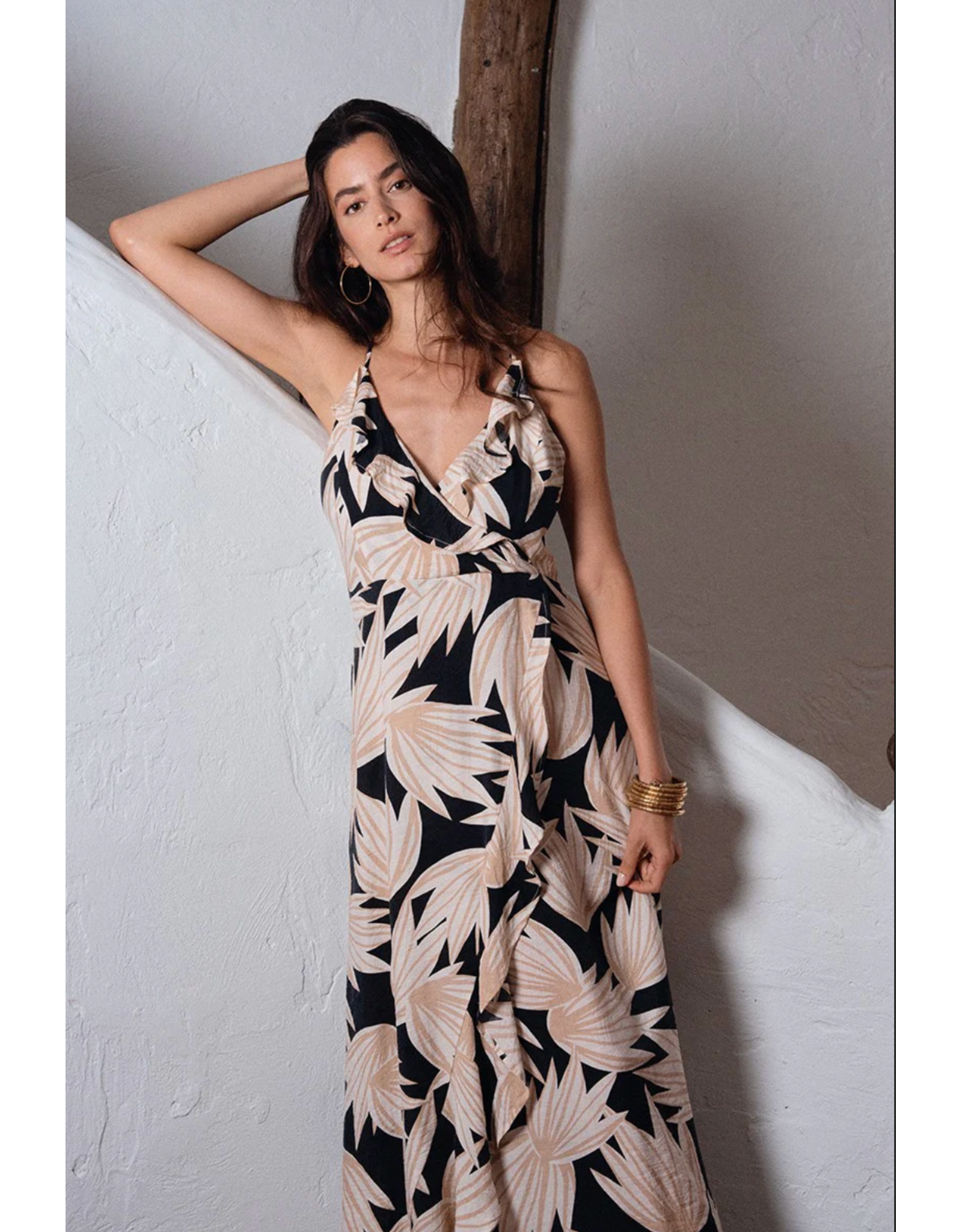 Molly Bracken Molly Bracken -  Floral Print Maxi Length Dress (Black)