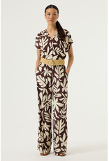 Garcia Garcia - Short Sleeve Floral Print Blouse (Brown / White)