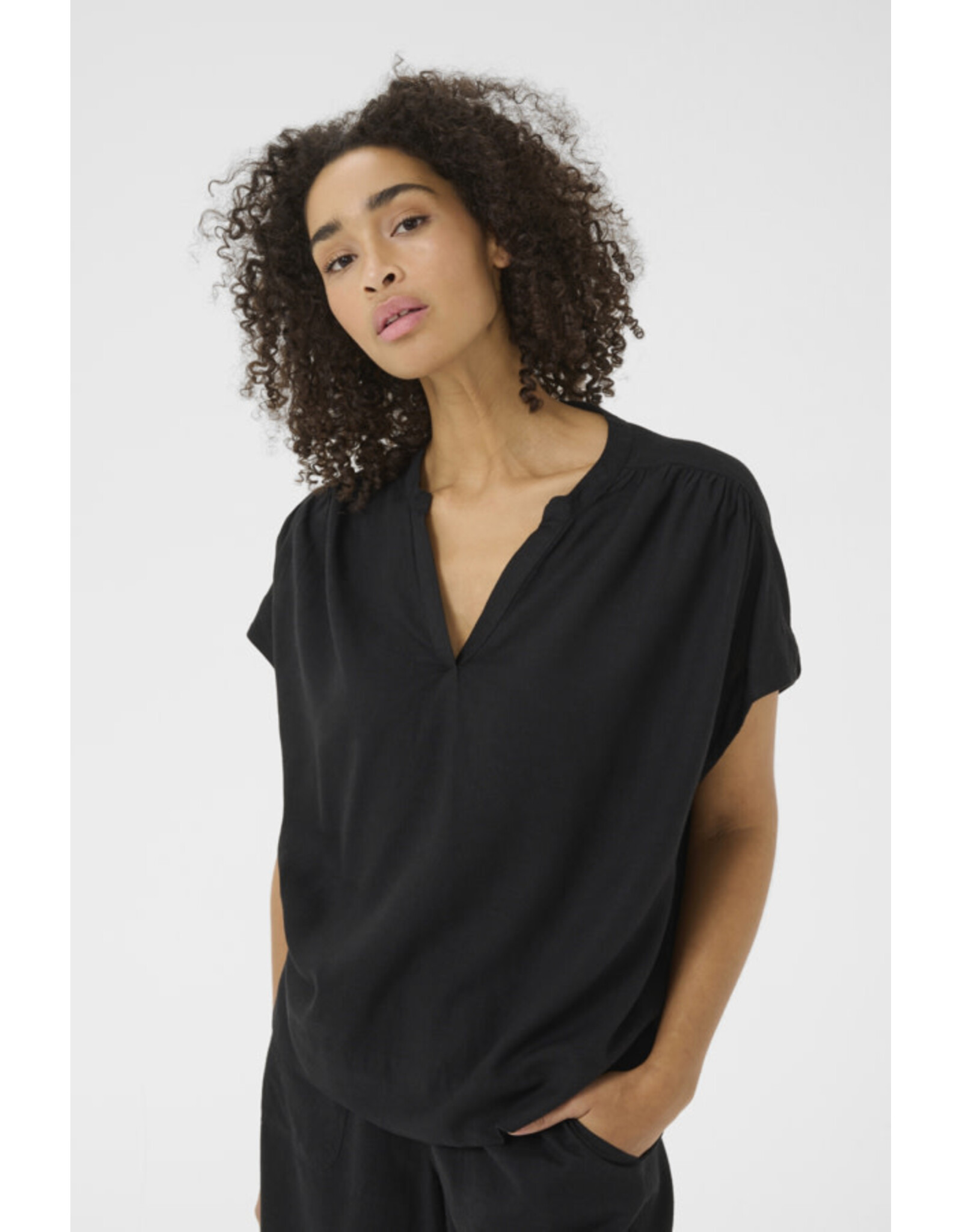 Kaffe Kaffe - Milia Short Sleeve Blouse (Black Deep)