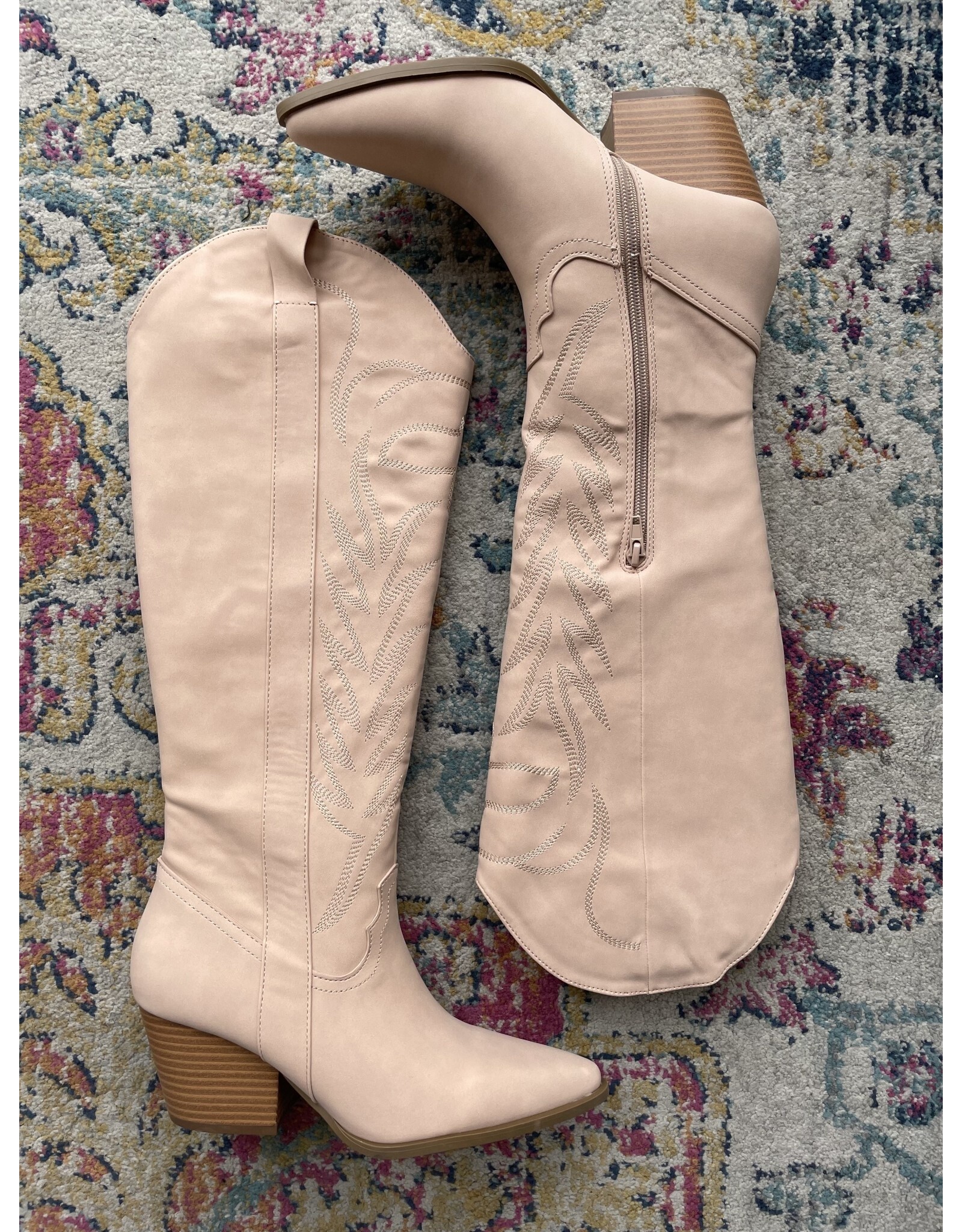 Qupid Vaca 35 western boot (nude nubuck)