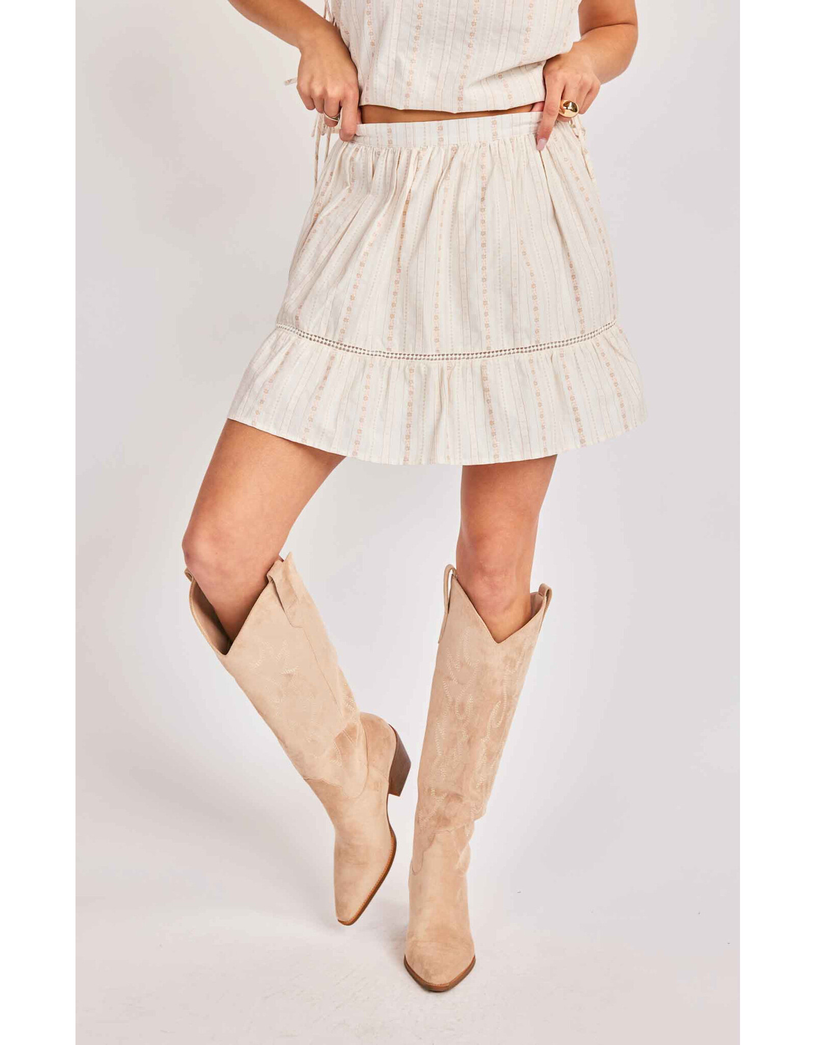 Sadie & Sage Sadie & Sage - Heartland Lace Trim Mini Skirt (Cream)