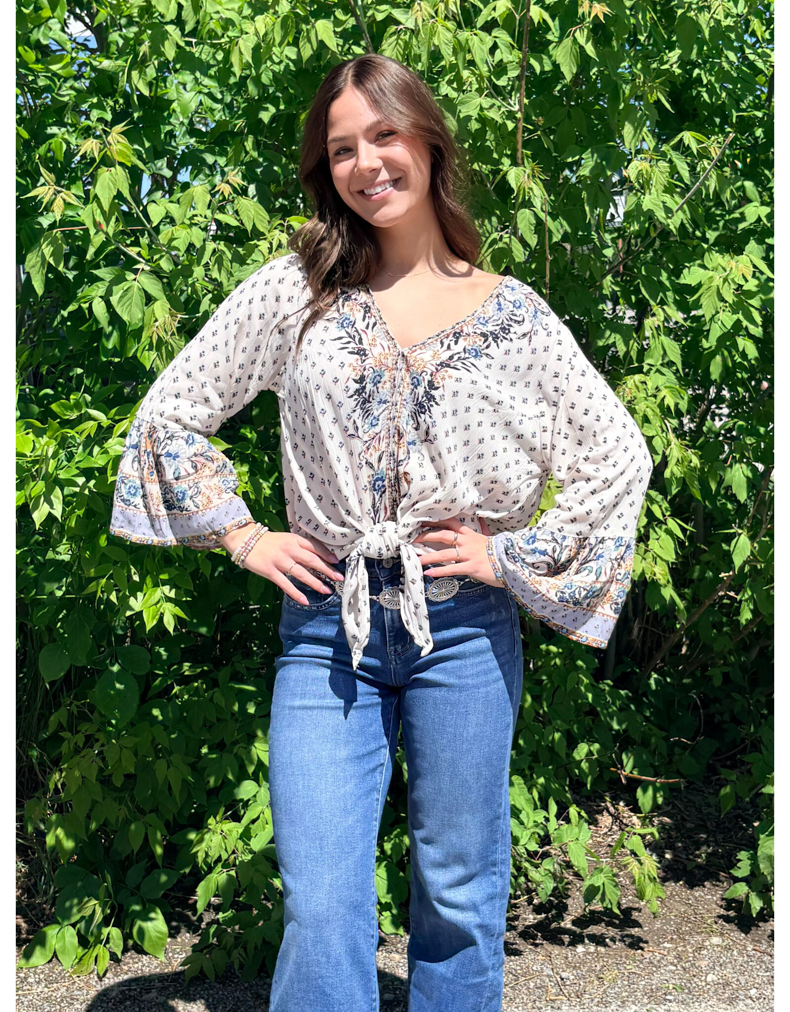 Nostalgia V Neck Long Sleeve Top with Tie Front (Ivory)